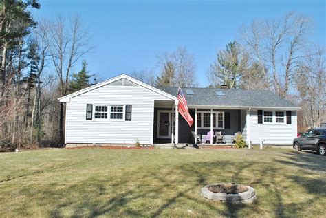 single family home built in 1976 that was last sold on 12172014. . Homes for sale in derry nh